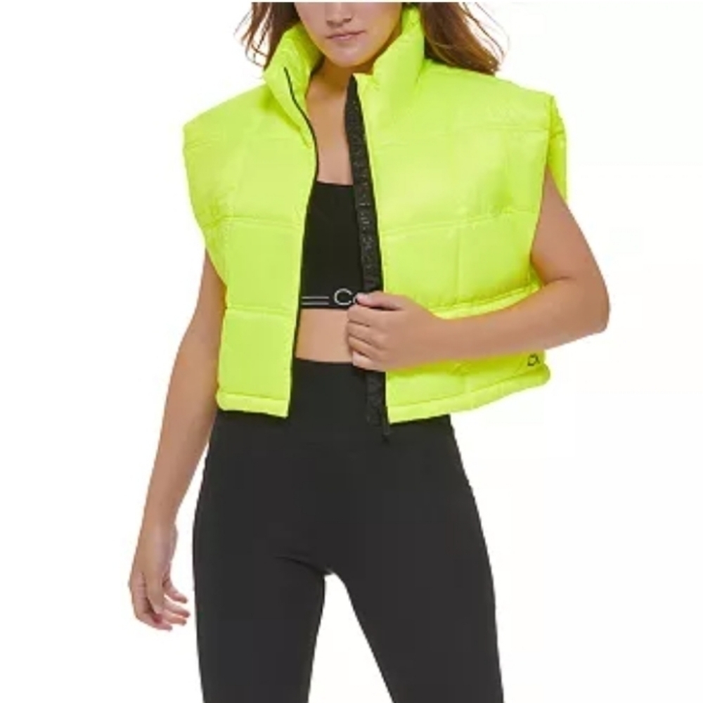 Cropped zip up vest - Picture 2 of 4
